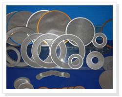 Cheap Material: Stainless steel mesh, wire cloth, brass wire cloth, galvanized square wire mesh, black wire cloth, etc.  Disc. wholesale