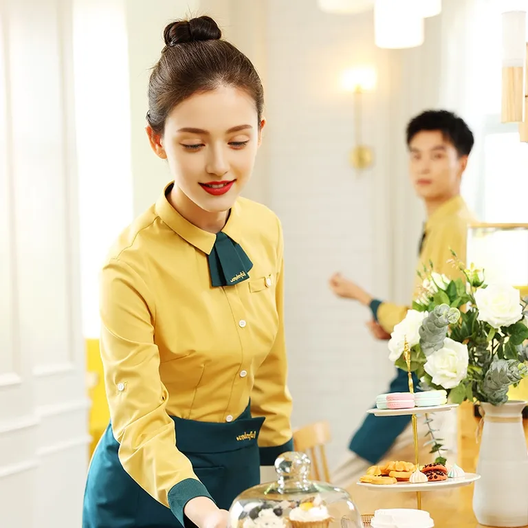 2025 New Fashionable Clothes Manufacturers Full Sleeves Waiter Uniform Design