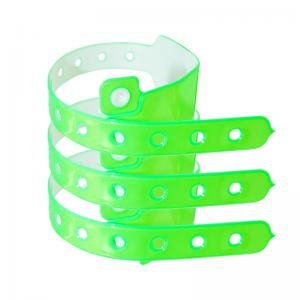 Cheap Vinyl Custom Plastic Wristbands For Events Snap Lock White Red Blue wholesale