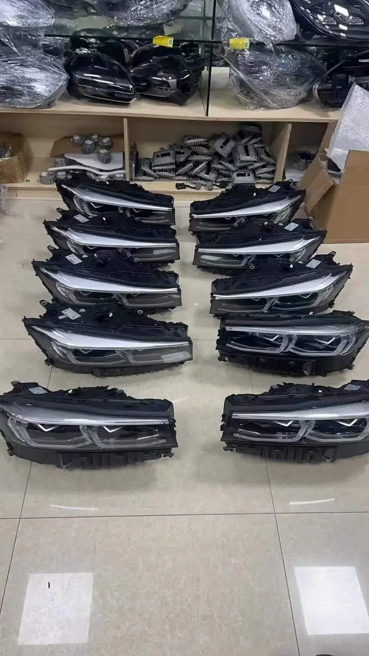 2017-2019 Toyota Corolla Head lamps