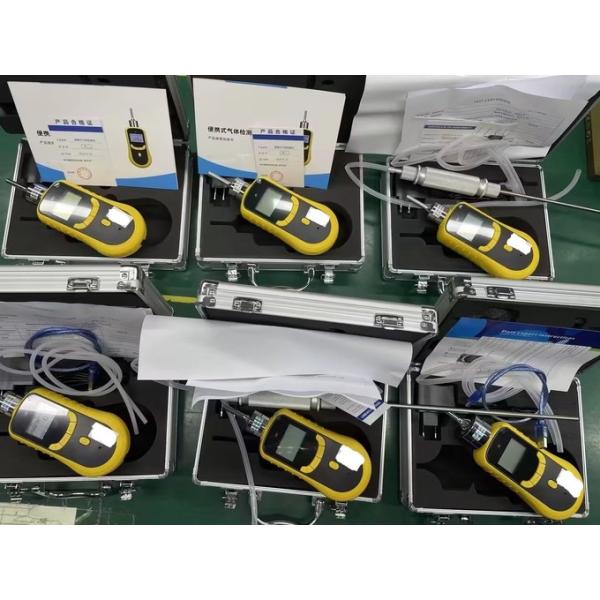 Portable Multi Gas Detector Smart and Lightweight Design Large Capacity Rechargeable Battery