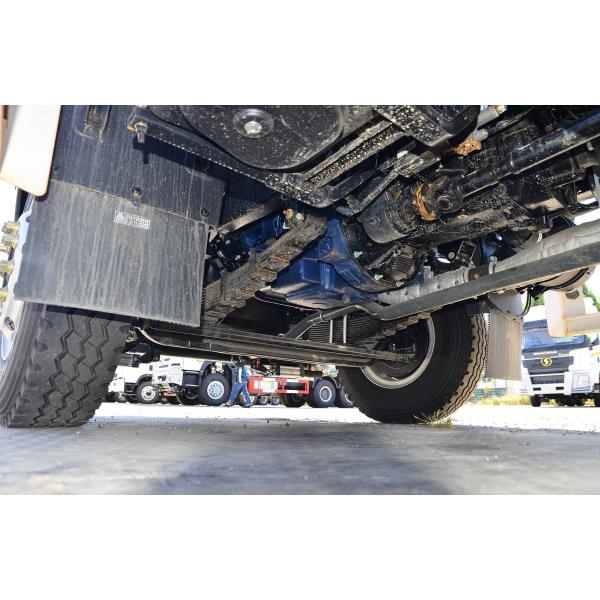 Water Tanker Truck 4x2 Sinotruck Howo Weichai 220hp Double Rear Tires Single Row Cabin