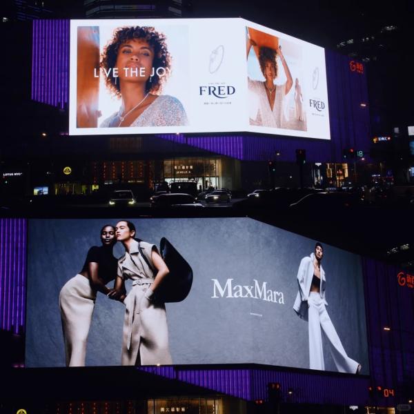 Die-Cast Aluminum Screen Outdoor Waterproof LED Display 320*160MM P4 Indoor LED Cinema Screen