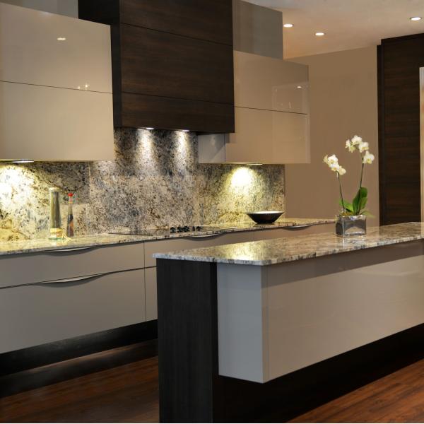 Cuisine Complete Kitchen Affordable Price Modern Design Kitchen Cabinet Laminate Pantry Cupboard