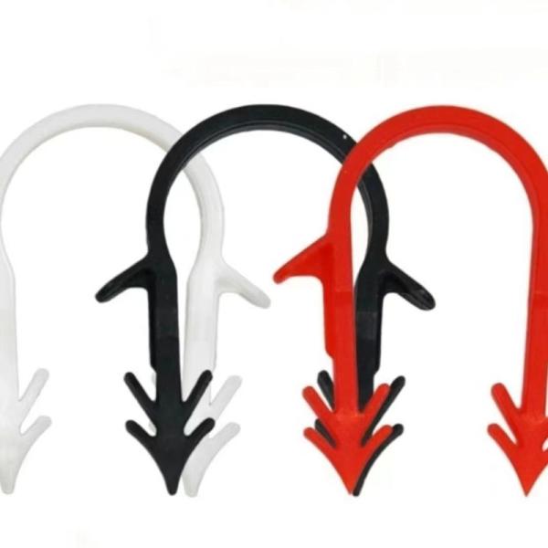 ISO9001 Long Lasting Black Plastic Underfloor Heating Clip For Concrete Installation