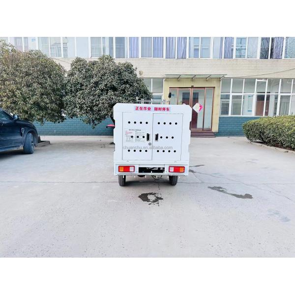 Manual Transmission Three Wheel High Pressure Cleaning Truck Euro 4 Energy Residential Property Road Cleaning Car