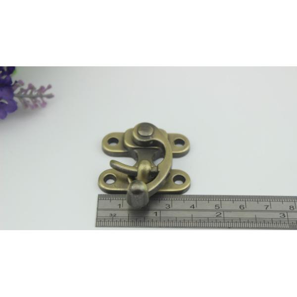 Durable classical hanging brush anti brass color zinc alloy wooden box clip locks