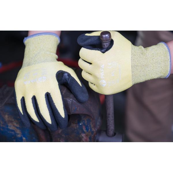 Yellow HPPE Liner Nitrile Palm Coating Cut Resistant Gloves For Sharp Small Parts Handling