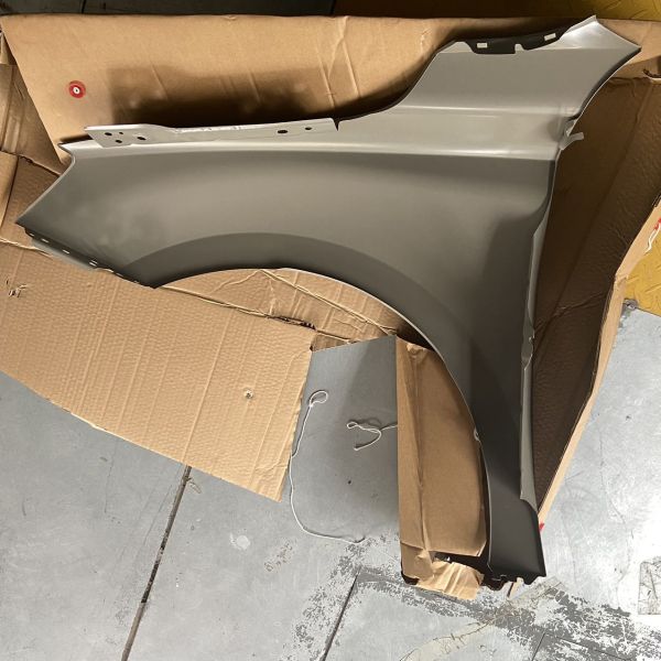 2.4kg 5 Auto Spare Body Parts Right Front Fender Panel For MG 5 10766122-SEPP Benefit