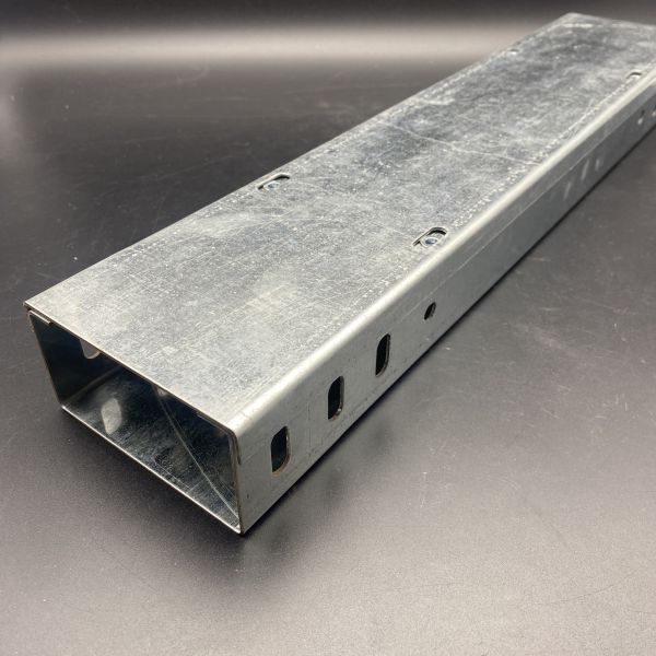 Durable Metal Galvanized Cable Trunking with Cover