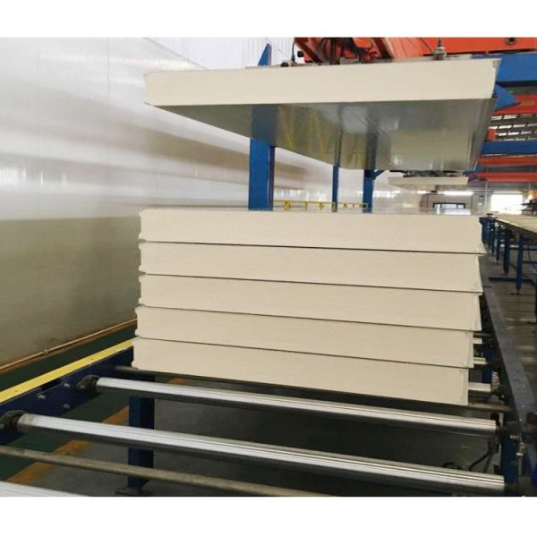 Sandwich Cold Room Panels Insulation On Exterior Walls Steel Thickness 0.4 - 0.8mm