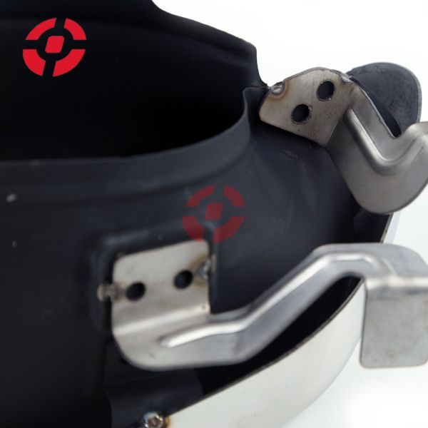 Exhaust Pipe Sleeve Auto Parts Exhaust Throat Muffler Tailpipe OE 31454853 31454854 for Volvo