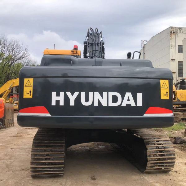 Affordable Used Hyundai Excavator 220LC-9S 136KW Engine Power 22100kg Operating Weight