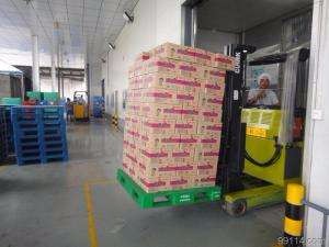 Hygienic 3 runner plastic pallet heavy duty reinforced flat racking cheap euro plastic pallet price