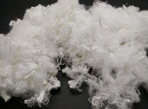 China 1.2D*64MM siliconized raw white hollow polyester staple fiber feather fibre on sale