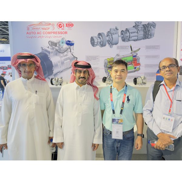 64509347661 64529364867 6452699820801 Electric Hybrid Compressor For BMW I8 WXHB056