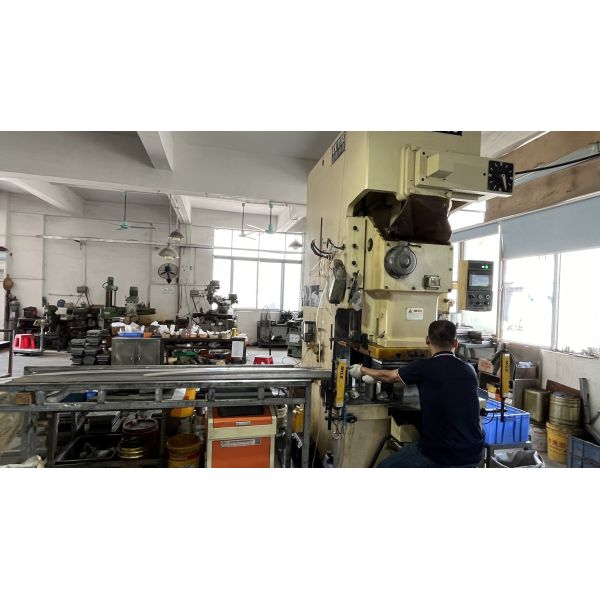 Custom Aluminum Sheet Metal Components Fabrication Stamping Welding Services