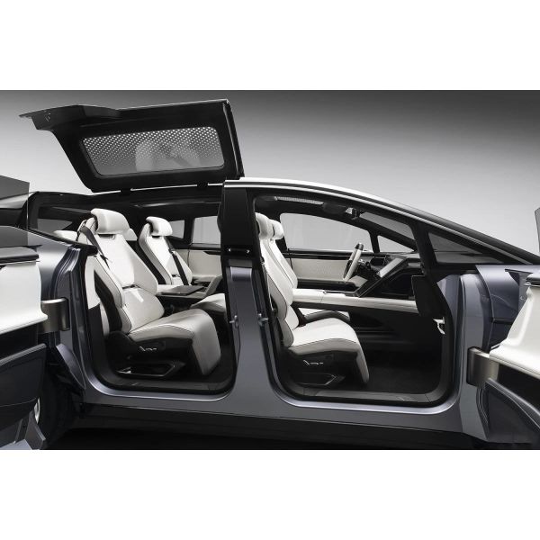 HiPhi X Electric Luxury SUV 650KM Range 590hp Smart Driving Luxurious Interior