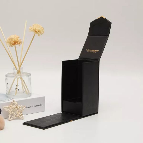 Luxurious Cardboard Packing Gift Box For 50ml Perfume Cosmetic Bottles