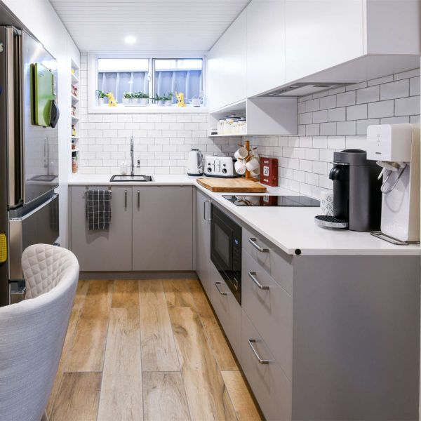 Modern Style Matt Finish Melamine Kitchen Cabinet For Apartment