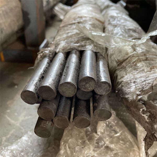 Drawn Carbon Steel Bright Bar Company ASTM 1026 40 X 40 1/4 X 48 1/4 X 36 Round Rods 12mm