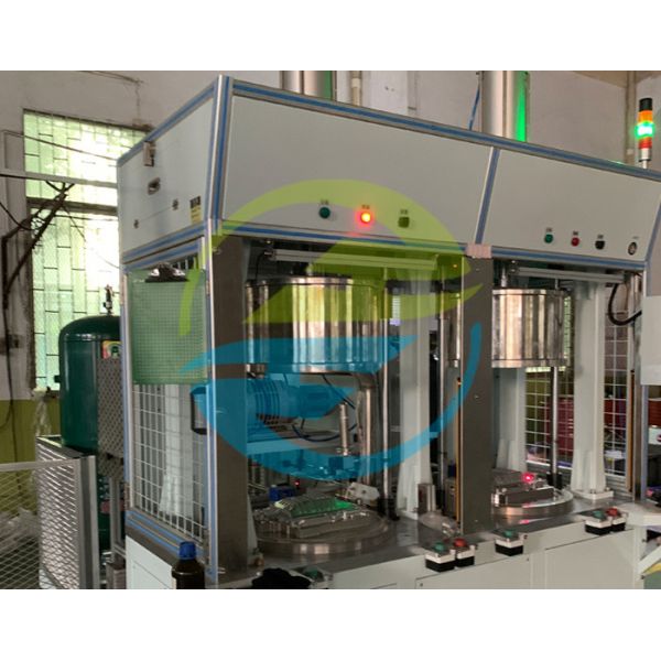 Automobile Fuel Tank Helium Leak Detector Helium Mass Spectrometry Detection Sensitivity 10⁻⁸ Pa·m³/s Auto Parts Test Equipment In Accordance With ISO