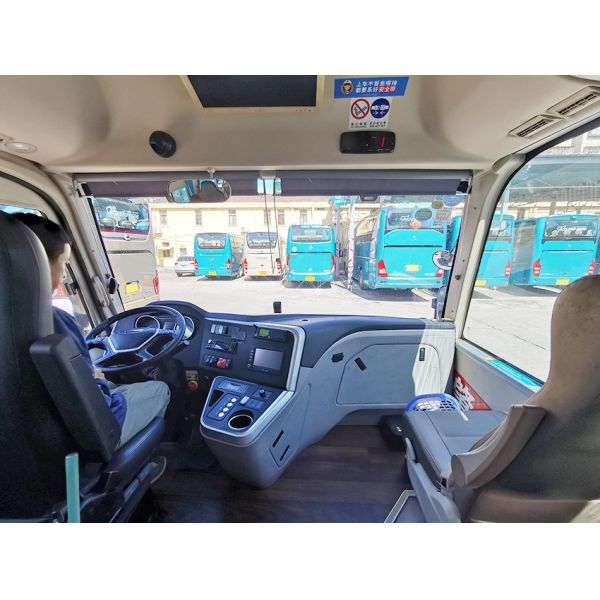 LHD Second Hand Luxury Bus 31 Seats With Automatic Transmission