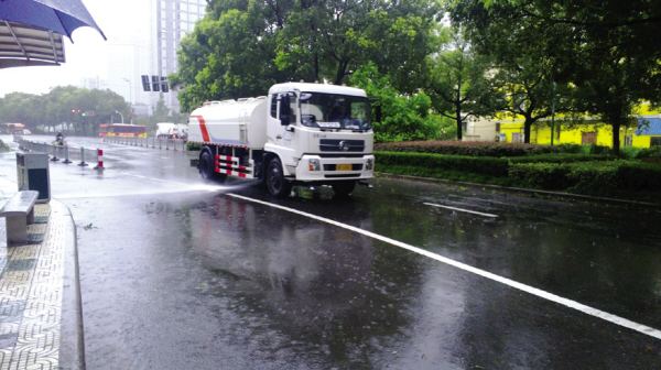6x4 Watering Vehicle 15000 Liter Capacity Water Transporting Tank Truck Mounted