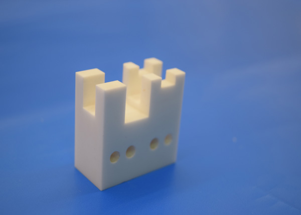 Corrosion and Wear Resistance Zirconia Machinable Ceramic Block in White Color