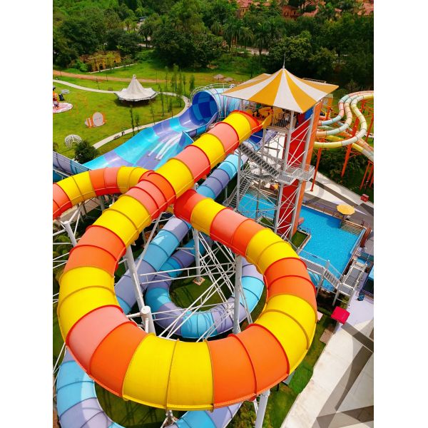 Industrial Fiberglass Water Slides Theme Park Equipment , Customized Flatform and Length