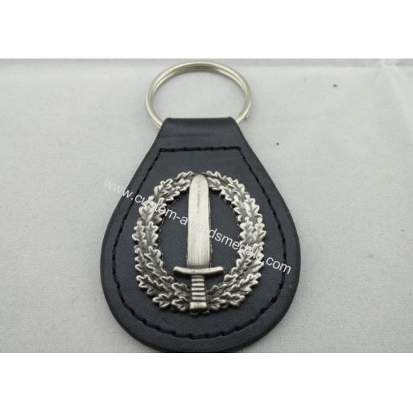 Die Casting Personalized Leather Keychains with 3D Zinc Alloy Emblem, Antique Silver Plating