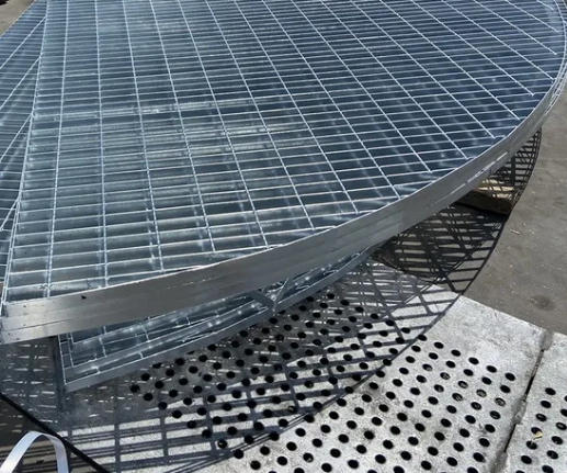 Heavy Duty Stainless Steel Grating for Sturdy Inspection Stairs