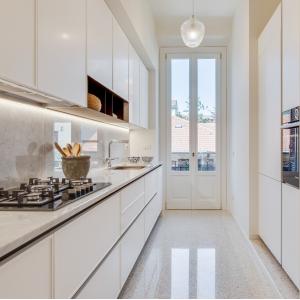 Cheap Modern Matte White Wooden PVC Kitchen Cabinets With Sink wholesale