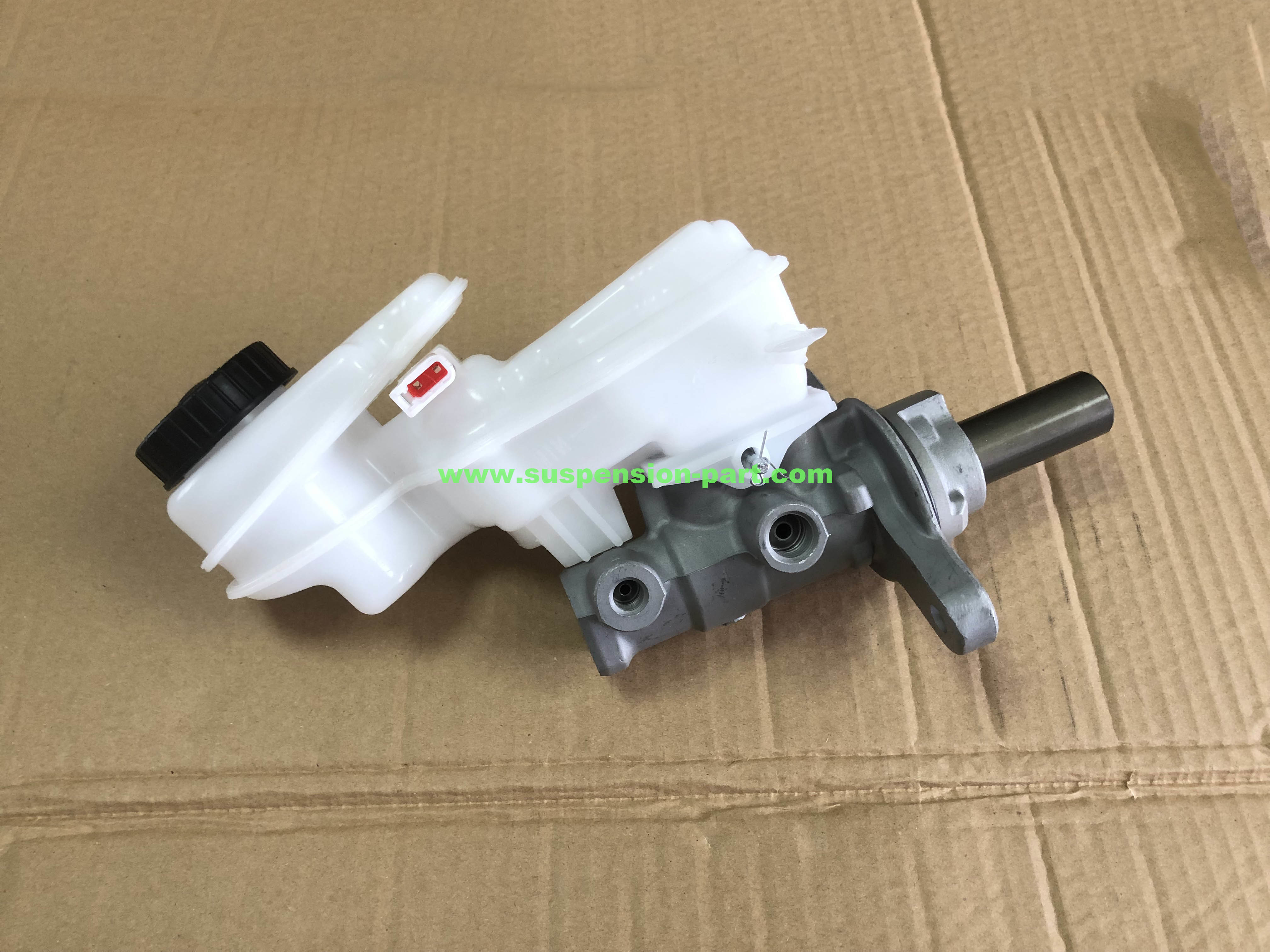 OEM UCYS-43-40ZA AB312004WA BRAKE MASTER CYLINDER FOR FORD RANGER MAZDA BT-50