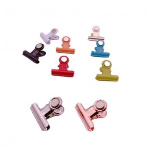 China 30mm Small Metal Magnetic Hinge Clips Strong Magnet for Office School and Photo Display on sale