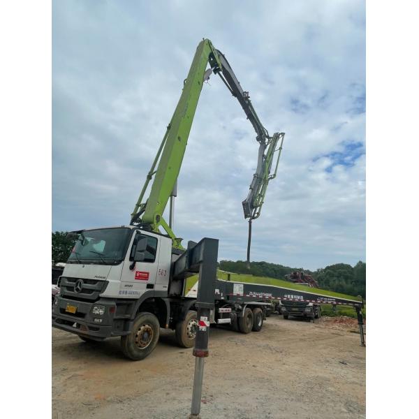 Zoomlion 56m Benz Truck Concrete Equipment Concrete Boom Beton Pump Machine Second Hand Truck Mounted Concrete Pump
