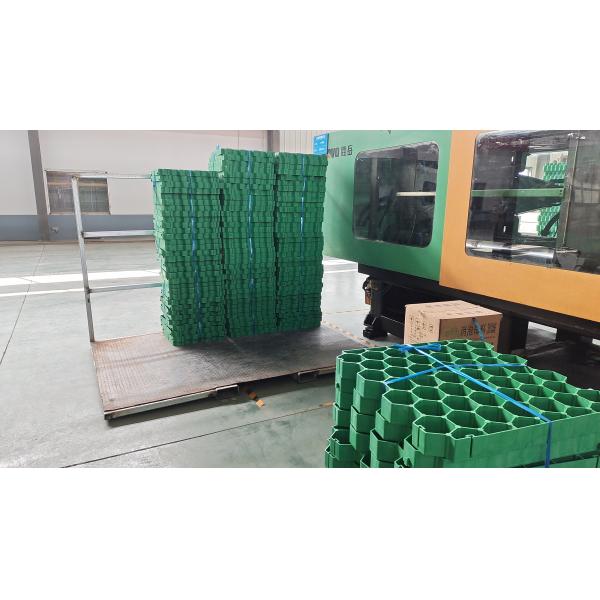 HDPE Plastic Planting Grass Paver Grid for Parking Lot and Driveway at 500mm Length