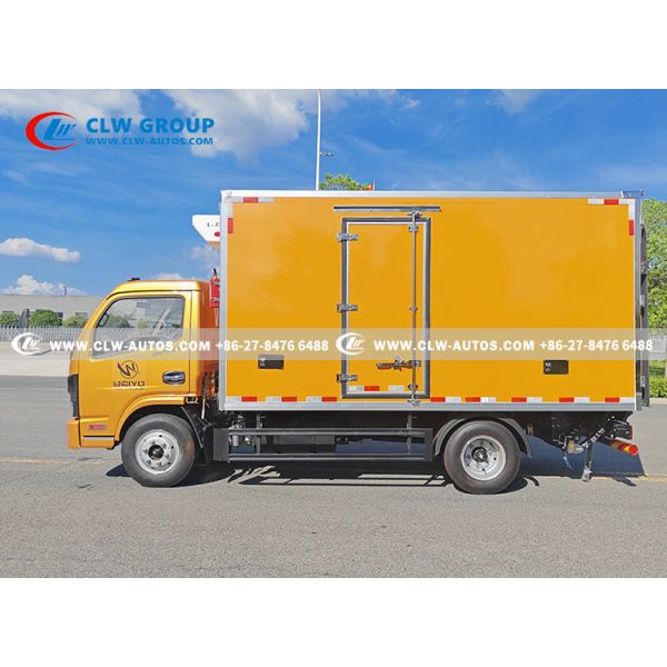 Dongfeng 5m3/5 000liters Self Compressed Waste Removal Trucks with Advanced Refrigeration and Insulation for Cargo Safety