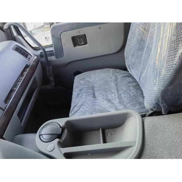 Used Fuel Trucks White Color Left Hand Drive 8×4 Drive Mode 371 Horsepower Used HOWO Dump Truck