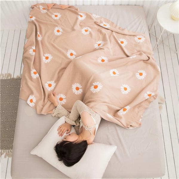 Y-W Luxury Nordic Jacquard Cotton Knit Throw Blanket Solid Pattern Eco-Friendly Sofa and Baby Blanket for Home and Travel