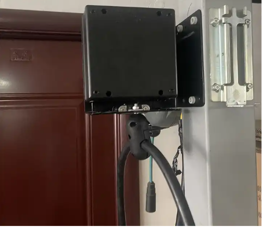 Outdoor EV Charging Accessories AC Retractable EV Charging Cable Holder