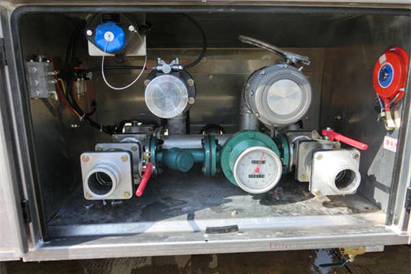 SINOTRUK Oil Transport 6x4 20000L Fuel Tank Truck