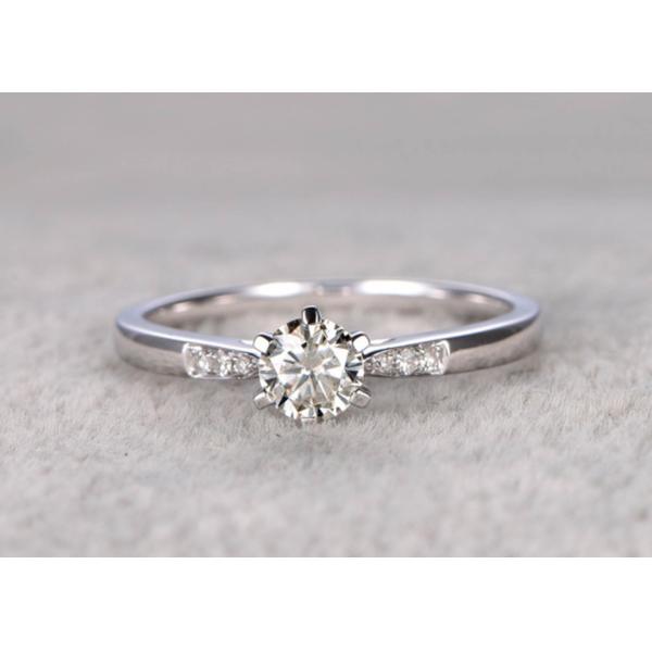 5mm Moissanite Real Diamond Jewellery ring White Gold Material ODM for Daily Wear