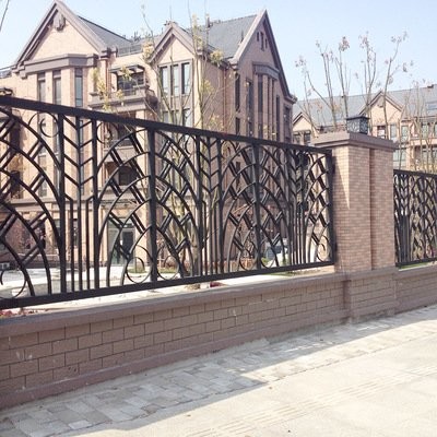 Modern Design Wrought Iron Fence Railing Waterproof Environmentally Friendly