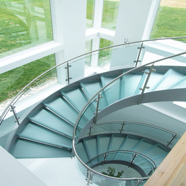 Wooden Treads Curved Staircase Building Curved Stairs With Laminated Tempered Glass Railing