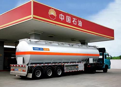 SINOTRUK Oil Transport 6x4 20000L Fuel Tank Truck