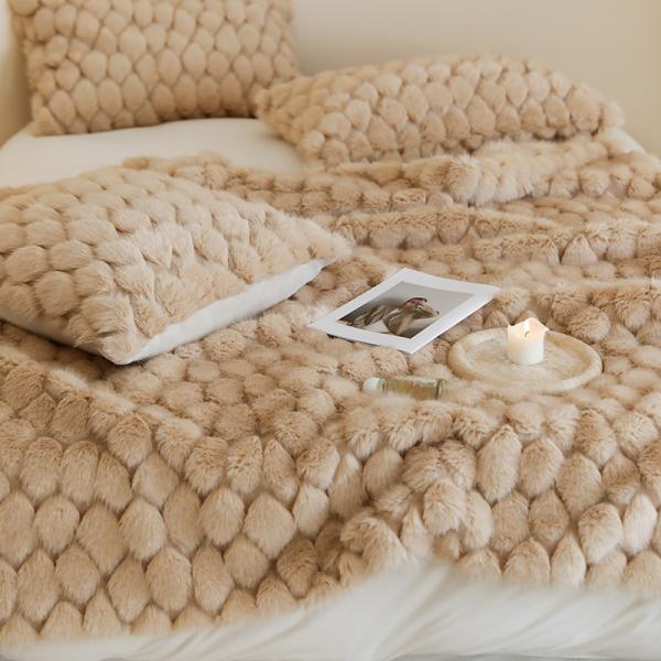Thickened Warm Cover Blanket Albacore Fur Blanket End Soft Plush for All-Season 1.3kg