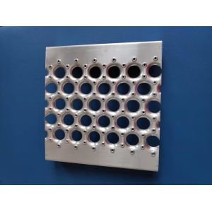 Outdoor Non Slip Safety Grip Strut Grating Stair Tread