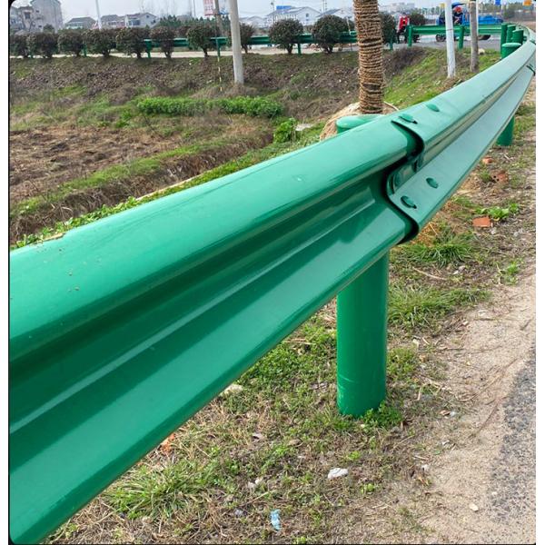 Highway Guardrail in 3D Welded Curved Panel Fence for Crowd Control Barrier Fence