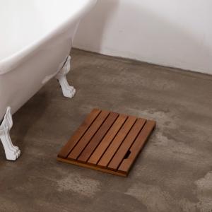 China Sustainable 1.42 Inch Teak Bathroom Mat 23.62cm Length Non Slip Solid Wood Color on sale